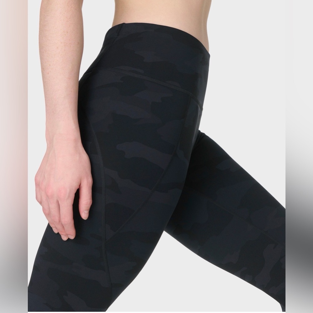 Sweaty Betty Power Black Camo 3/4 Leggings Large 24”